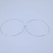 Boucles en cercle argentées