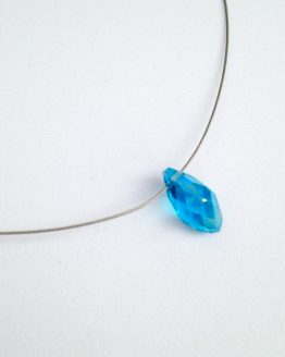 Collier larme bleu ciel