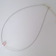 collier cube rose pâle – Image 3