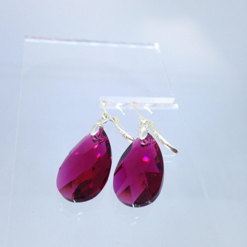 Boucles d'oreilles gouttes fuchsia "Sylvia"