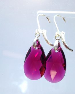 Boucles d'oreilles gouttes fuchsia Sylvia