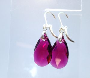 Boucles d'oreilles gouttes fuchsia Sylvia