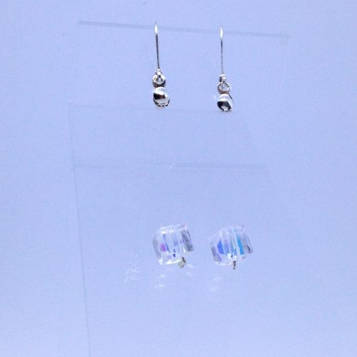 Boucles d'oreilles brillantes cubes suspendus - petit budget