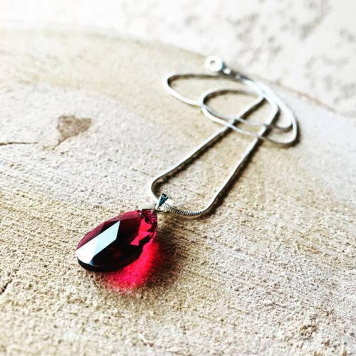 Collier goutte rose « Sylvia »