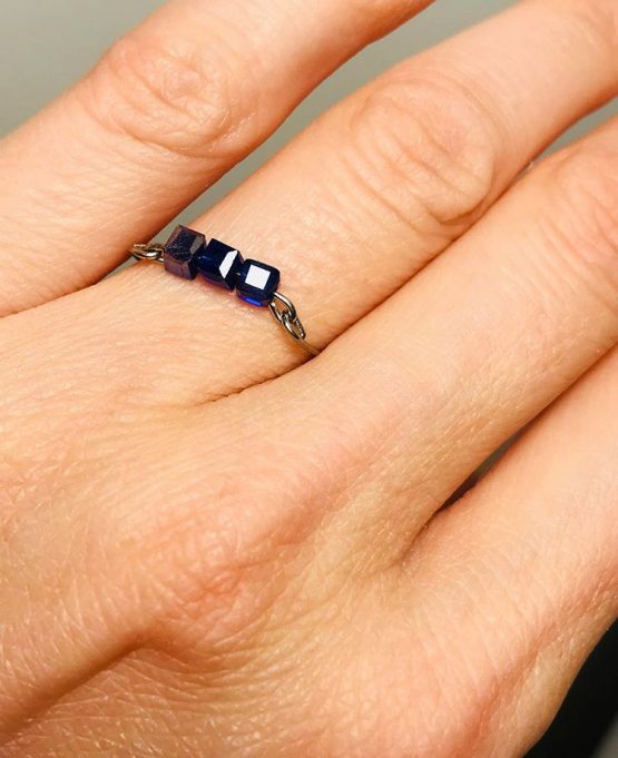 Bague cristaux bleus royal