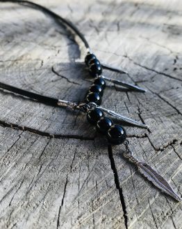 collier noir avec onyx et feuilles