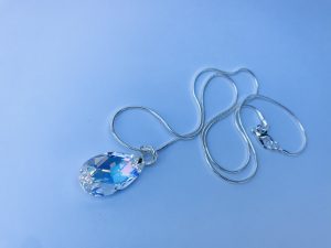 Collier avec cristal Aurore Boréale