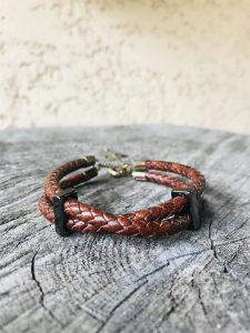 Bracelet homme avec deux cordons en cuir tressé marron