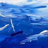 Toile “Orage” réalisée par Jana Kuzmi Et avec elle, les écrits bleus: Quelques larmes de l’orage bleu, n’arrivent plus à sécher … Les bateaux n’arrivent plus à trouver les trajectoires de retour … Le port est lointain … Il n’y a plus de l’horizon calme, Et ne s’entre voit même plus … Trouver un phare, pourrait être déjà ça… Mais non! La mer 🌊 s’en va … Elle lâche son coup de gueule pour pousser le cri de ces entrailles aigris … Et laisse tomber ces larmes sur ma toile cette nuit @janakuzmi #larmesbleues #larmes #nuages #bateaux #canvasart #voiliers⛵️ #canvaspainting #stormclouds #newpainting #artcurator #peintureetpoésie #janakuzmi #fineartpainting #fineart #loveart❤️ #modrá #bluecanvas #💙💙💙 #blumagazine #artmag #artgallery #bluegallery #sailinginstagram #yachtart #bateaux #voiliers #ecritsbleus