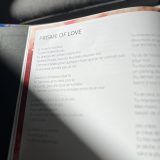 Livre et compilation des œuvres d'art avec et poèmes à l'eau de rose, écrits par Jana KUZMI artiste peintre et poète