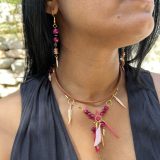 Boucles d'oreille Sylvie rose fuchsia et collier Sylvie rose fuchsia