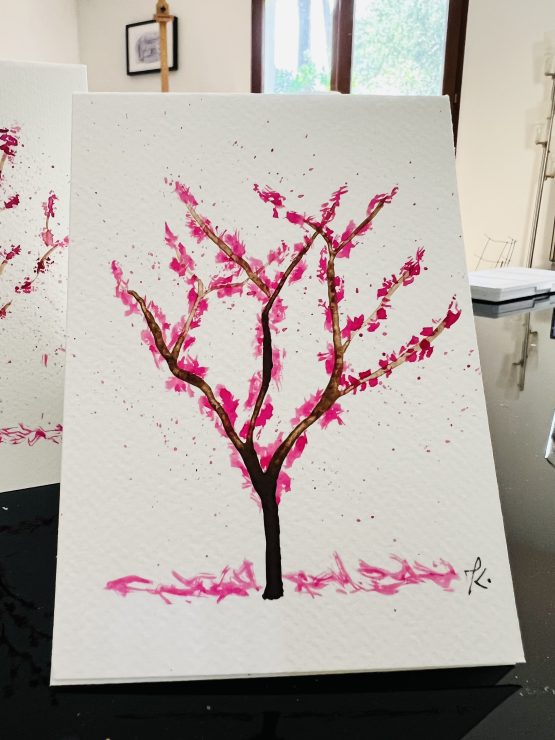 Arbre de Judée en aquarelle de la collection Arbre de Judée de l'artiste peintre Jana KUZMI. Réalisées main en rose et marron sur le papier aquarelle. Cartes artistiques ssont dépliables pour pouvoir écrire dedans et accompagner des fleurs ou u cadeau p.articulier. Elles peuvent accompagner une oeuvre d'art ou un bijou de produits proposés par le site Boucle Bel Air. Peut etre personnalisé et directement envoyé à la personne de votre choix.