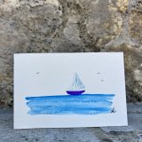 Cartes artistiques Collection "La Côte bleue" par Jana Kuzmi Découvrez l'Art Unique des Cartes Artistiques Jana Kuzmi - Inspirées par la Provence et la Méditerranée Et plus particulièrement Les cartes artistiques la collection  "La Côte bleue" Plongez dans l'univers artistique envoûtant de Jana Kuzmi avec nos cartes artistiques uniques, confectionnées à la main avec amour et expertise. Chaque carte est une œuvre d'art en soi, réalisée sur du papier aquarelle de 300 grammes, minutieusement découpé et peint à la main par l'artiste elle-même. Situé à Bouc Bel Air, près d'Aix en Provence, l'atelier de Jana Kuzmi est le lieu où naissent ces créations inspirées par les paysages enchanteurs de la Provence. Cette fois-ci, plongez dans la splendeur de la Méditerranée et de la Côte Bleue à travers sa nouvelle collection. L'horizon infini, où les oiseaux dansent en liberté et les bateaux glissent paisiblement sur la mer calme, est magnifiquement capturé dans chaque œuvre. Ces cartes artistiques ne sont pas seulement des objets de beauté, mais aussi des moyens de transmettre des émotions et des messages spéciaux. Accompagnez un bijou exquis ou une toile d'art avec une carte personnalisée choisie parmi la réalisation de l'artiste Jana Kuzmi, et envoyez un cadeau vraiment unique à vos proches. Que ce soit pour célébrer une occasion spéciale ou simplement pour faire plaisir, nos cartes artistiques ajoutent une touche d'élégance et de créativité à chaque geste. Sur bouclebelair.com, notre site dédié à l'art et à l'artisanat, vous trouverez un large éventail de bijoux faits main et de toiles d'art originales, tous soigneusement réalisées et reconnues pour leur qualité et leur esthétique. Profitez de cette occasion pour explorer notre collection et laissez-vous séduire par l'authenticité et le charme de l'art créé par Jana Kuzmi. Commandez dès maintenant et laissez-vous transporter dans un monde où l'art rencontre la nature, où la beauté de la Provence et de la Méditerranée est immortalisée sur chaque carte artistique. Avec nos créations uniques, faites de chaque geste un acte d'expression artistique et de connexion émotionnelle.