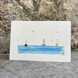 Cartes artistiques Collection "La Côte bleue" par Jana Kuzmi Découvrez l'Art Unique des Cartes Artistiques Jana Kuzmi - Inspirées par la Provence et la Méditerranée Et plus particulièrement Les cartes artistiques la collection  "La Côte bleue" Plongez dans l'univers artistique envoûtant de Jana Kuzmi avec nos cartes artistiques uniques, confectionnées à la main avec amour et expertise. Chaque carte est une œuvre d'art en soi, réalisée sur du papier aquarelle de 300 grammes, minutieusement découpé et peint à la main par l'artiste elle-même. Situé à Bouc Bel Air, près d'Aix en Provence, l'atelier de Jana Kuzmi est le lieu où naissent ces créations inspirées par les paysages enchanteurs de la Provence. Cette fois-ci, plongez dans la splendeur de la Méditerranée et de la Côte Bleue à travers sa nouvelle collection. L'horizon infini, où les oiseaux dansent en liberté et les bateaux glissent paisiblement sur la mer calme, est magnifiquement capturé dans chaque œuvre. Ces cartes artistiques ne sont pas seulement des objets de beauté, mais aussi des moyens de transmettre des émotions et des messages spéciaux. Accompagnez un bijou exquis ou une toile d'art avec une carte personnalisée choisie parmi la réalisation de l'artiste Jana Kuzmi, et envoyez un cadeau vraiment unique à vos proches. Que ce soit pour célébrer une occasion spéciale ou simplement pour faire plaisir, nos cartes artistiques ajoutent une touche d'élégance et de créativité à chaque geste. Sur bouclebelair.com, notre site dédié à l'art et à l'artisanat, vous trouverez un large éventail de bijoux faits main et de toiles d'art originales, tous soigneusement réalisées et reconnues pour leur qualité et leur esthétique. Profitez de cette occasion pour explorer notre collection et laissez-vous séduire par l'authenticité et le charme de l'art créé par Jana Kuzmi. Commandez dès maintenant et laissez-vous transporter dans un monde où l'art rencontre la nature, où la beauté de la Provence et de la Méditerranée est immortalisée sur chaque carte artistique. Avec nos créations uniques, faites de chaque geste un acte d'expression artistique et de connexion émotionnelle.